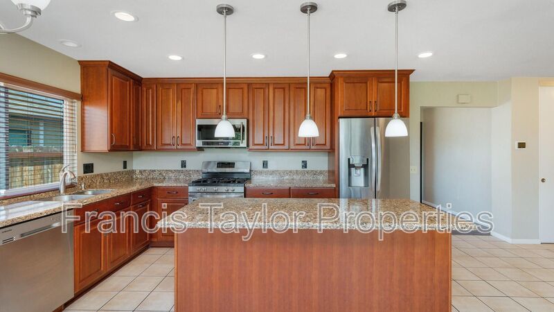 Beautiful Remodeled Three Bedroom Home in Mira Mesa! property image
