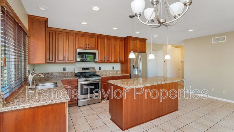 Beautiful Remodeled Three Bedroom Home in Mira Mesa! property image