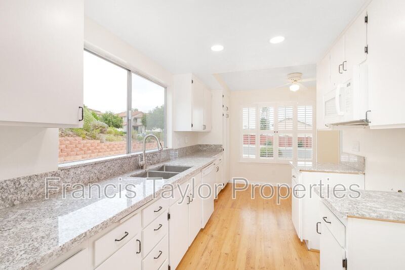 Renovated Two Bedroom House in Country Club in Escondido! property image