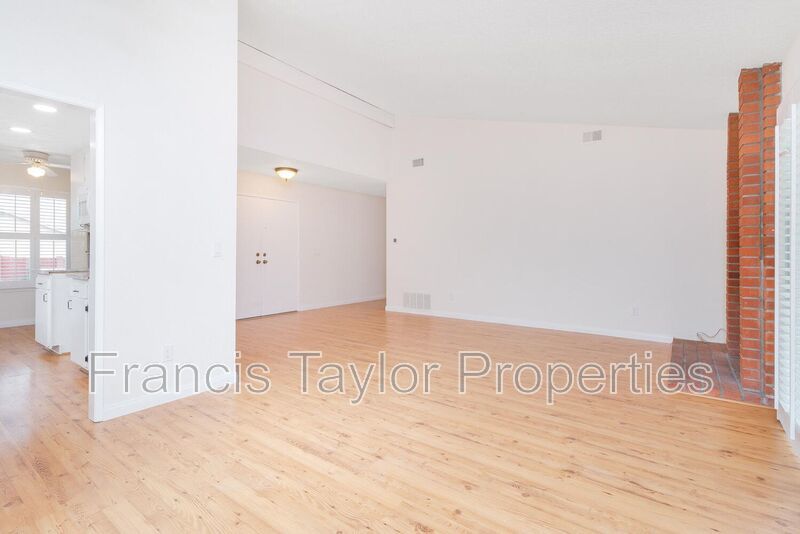 Renovated Two Bedroom House in Country Club in Escondido! property image