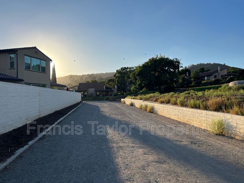 Renovated Two Bedroom House in Country Club in Escondido! property image