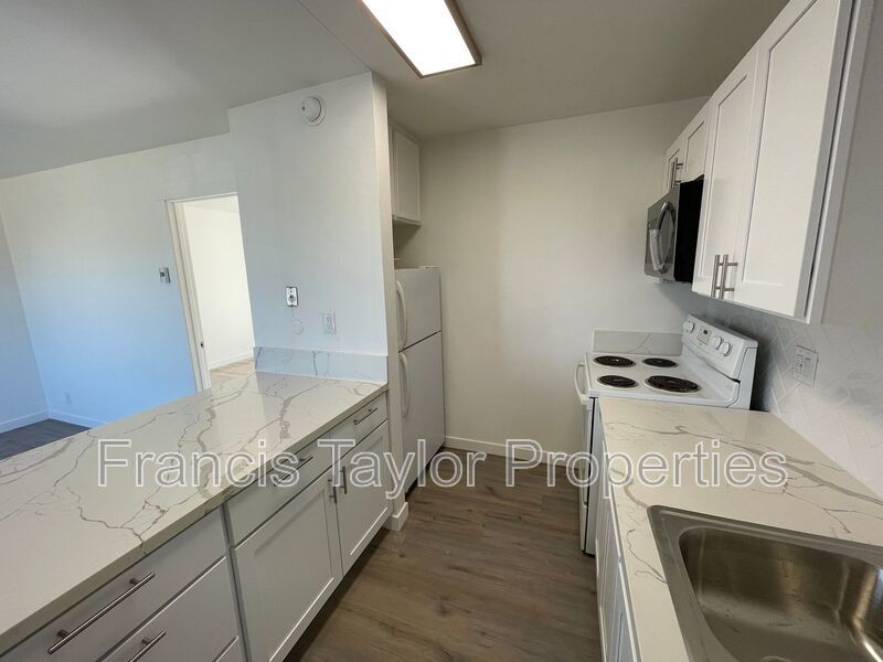 Completely Renovated One Bedroom with Garage Included! property image
