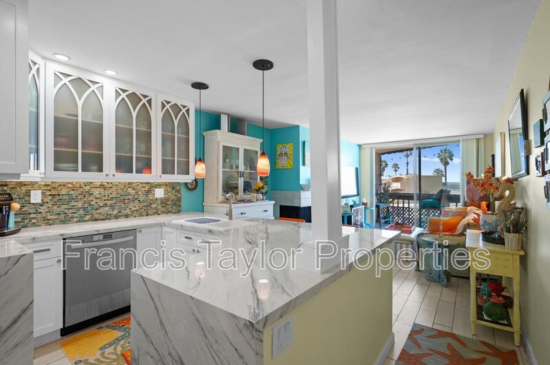 2 Bedroom Overlooking the Ocean in OB property image