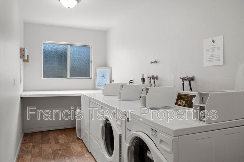 2 Bedroom Overlooking the Ocean in OB property image