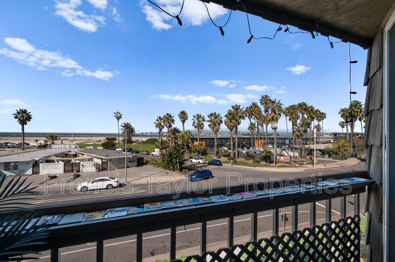 2 Bedroom Overlooking the Ocean in OB property image