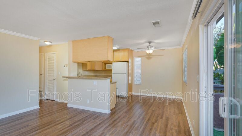 Two Bedroom Condo in Artesia Community property image