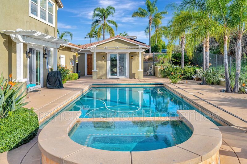 High-End ADU with Pool Access and Views! property image