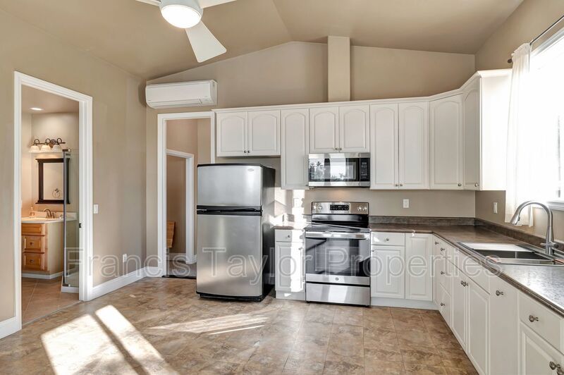 High-End ADU with Pool Access and Views! property image