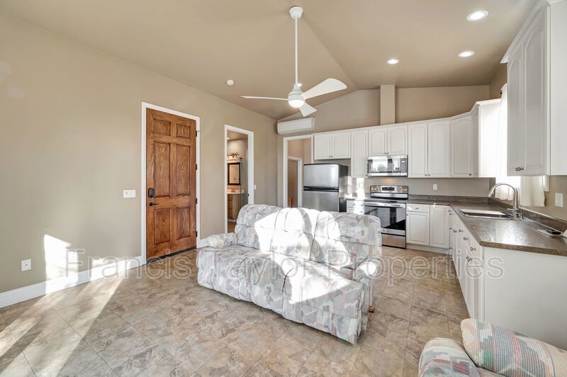 High-End ADU with Pool Access and Views! property image