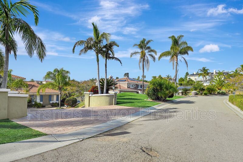 High-End ADU with Pool Access and Views! property image