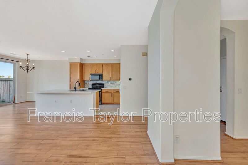 3 Bedroom in Excellent Community! property image