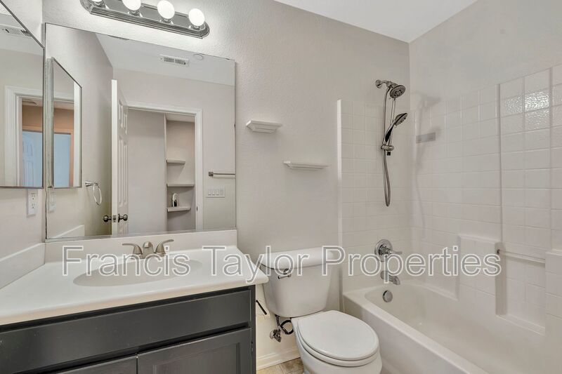 3 Bedroom in Excellent Community! property image