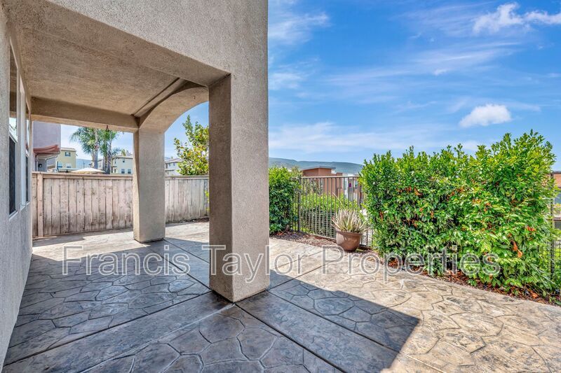 3 Bedroom in Excellent Community! property image