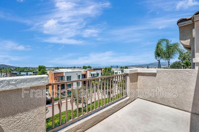 3 Bedroom in Excellent Community! property image