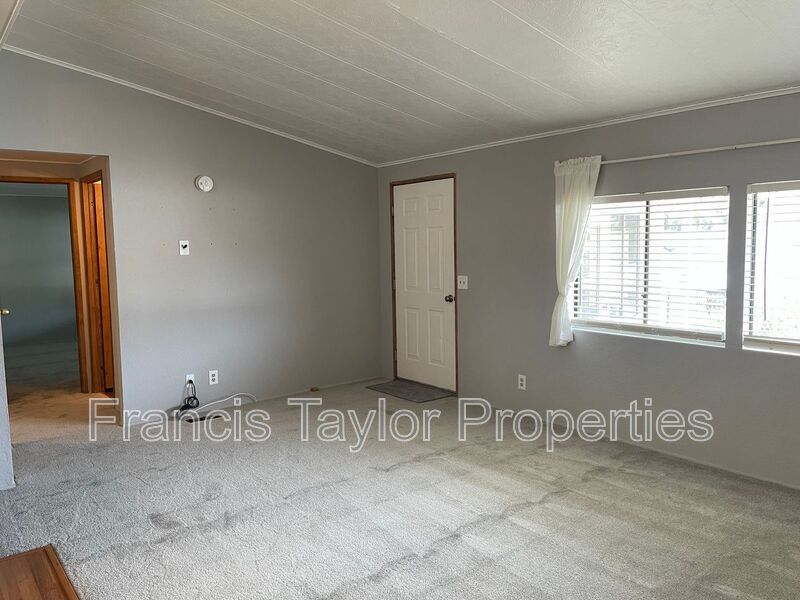 3 bedroom available in Via Verde Estates 55+ Community property image
