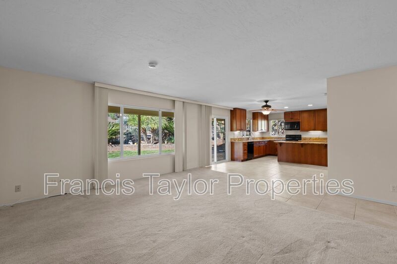 3 Bedroom Home Tucked away in Escondido property image