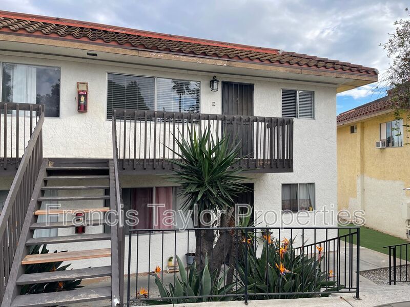 Newly Remodeled 2 Bedroom Apartment property image