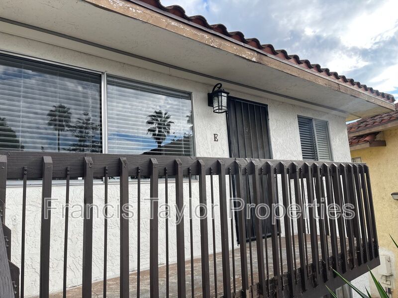 Newly Remodeled 2 Bedroom Apartment property image