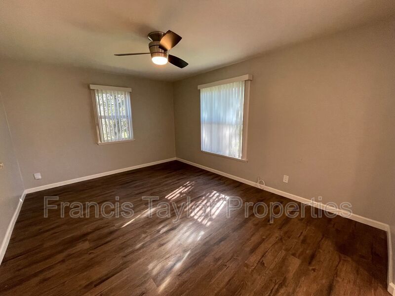 Lovely Craftsman Home in Historic Escondido! property image