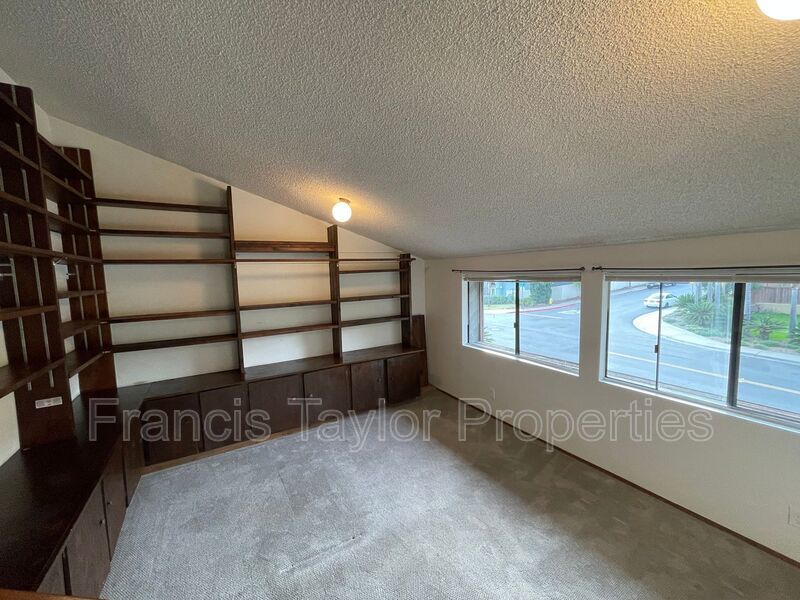 Character Filled Home in PQ! property image