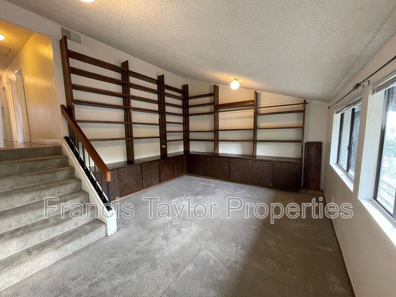 Character Filled Home in PQ! property image