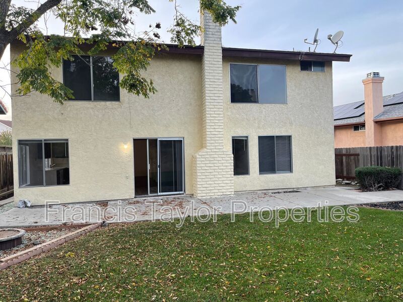 Character Filled Home in PQ! property image