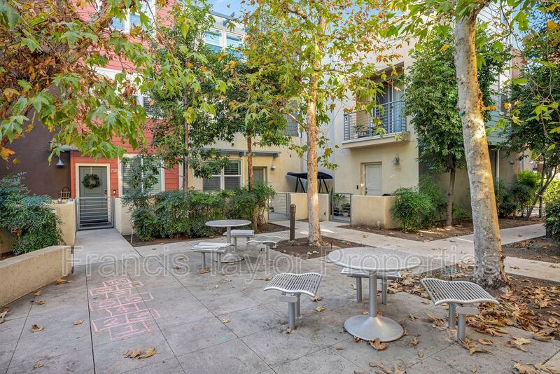 Spacious 3-Bedroom Townhome in the Heart of Downtown Escondido! property image