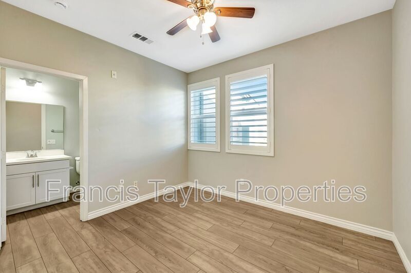 Spacious 3-Bedroom Townhome in the Heart of Downtown Escondido! property image