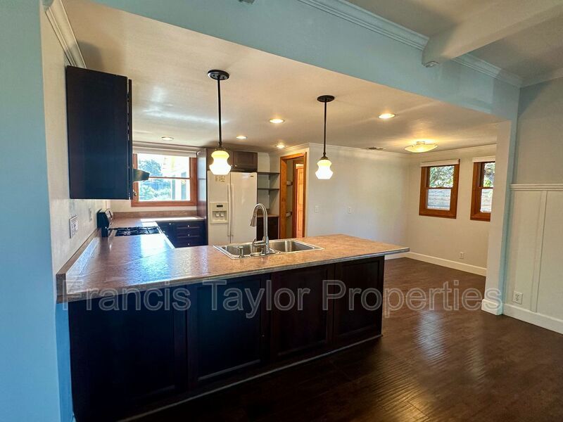 Gorgeous Craftsman in the Heart of Old Escondido! property image