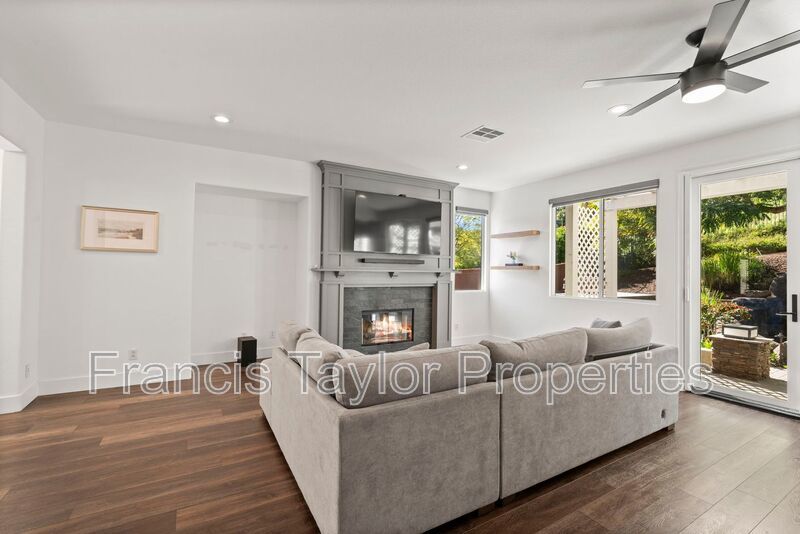 FULLY FURNISHED! Stunning Home in Escondido property image