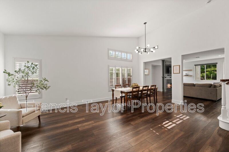 FULLY FURNISHED! Stunning Home in Escondido property image