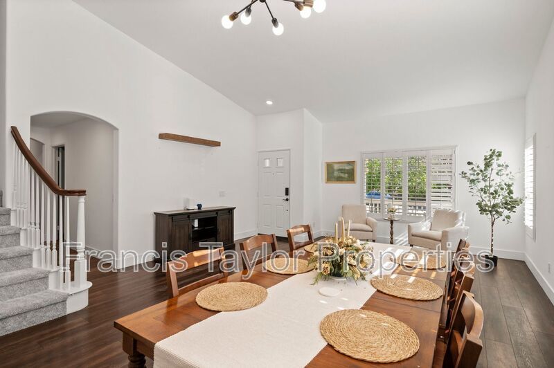 FULLY FURNISHED! Stunning Home in Escondido property image