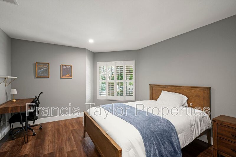 FULLY FURNISHED! Stunning Home in Escondido property image