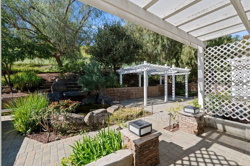 FULLY FURNISHED! Stunning Home in Escondido property image