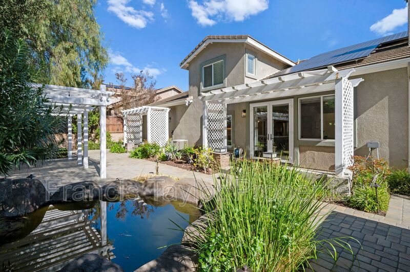 FULLY FURNISHED! Stunning Home in Escondido property image