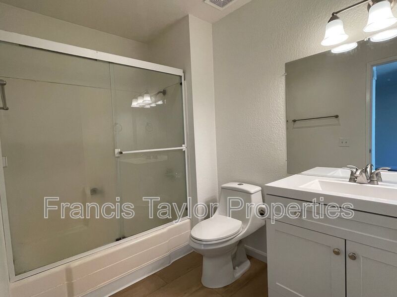 Renovated 1 Bedroom in Vista property image