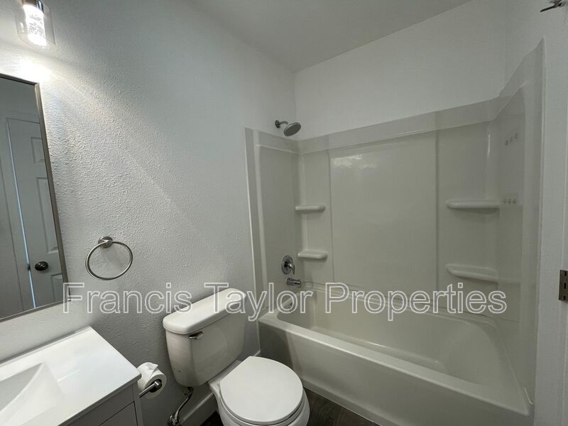 Refreshed 2 Bedroom in Escondido property image