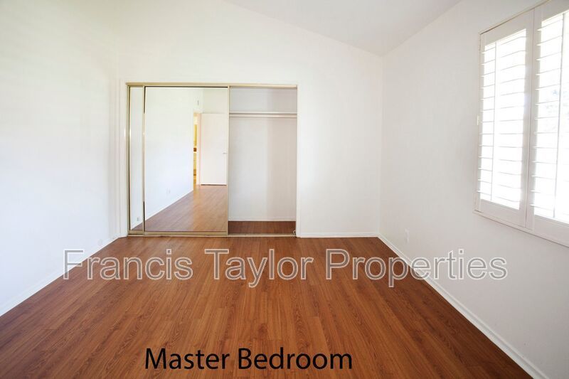 Light and Bright Unit in desirable Oceana! property image