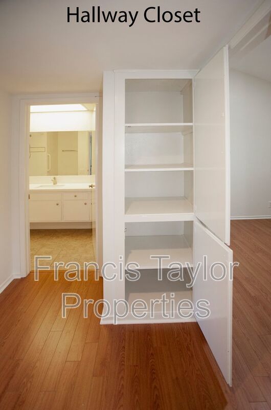 Light and Bright Unit in desirable Oceana! property image