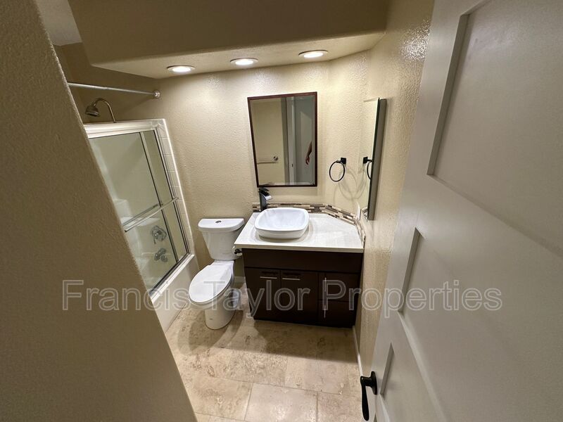 Premiere Single Family Home in Oceanside! Available June 8, 2026 property image