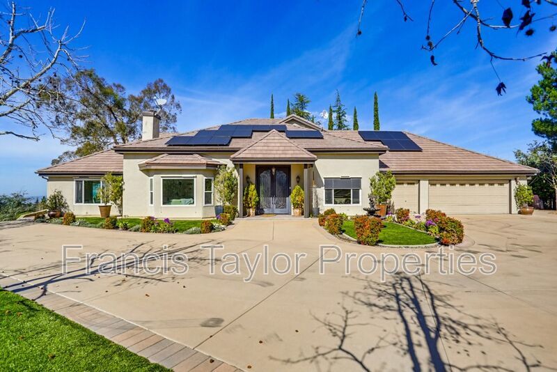 Sweeping Views in Rimrock Estates property image