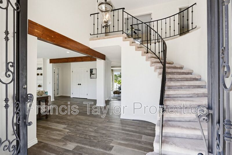 Sweeping Views in Rimrock Estates property image