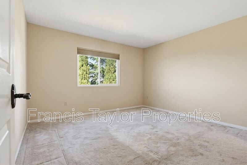 Sweeping Views in Rimrock Estates property image