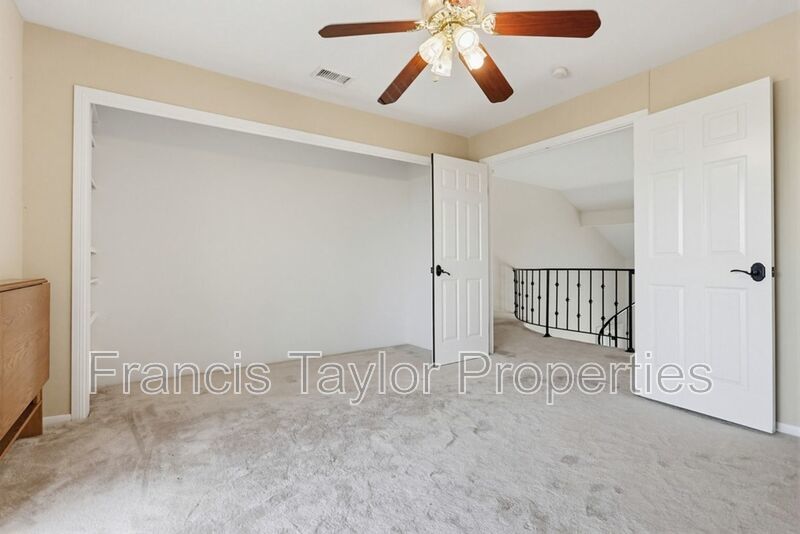 Sweeping Views in Rimrock Estates property image