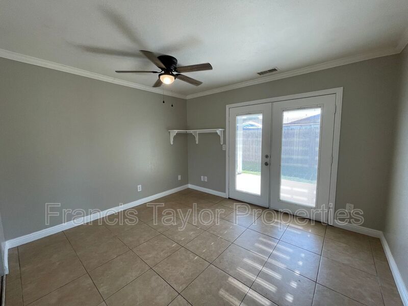 Refreshed 2 Bedroom in Oceanside! property image
