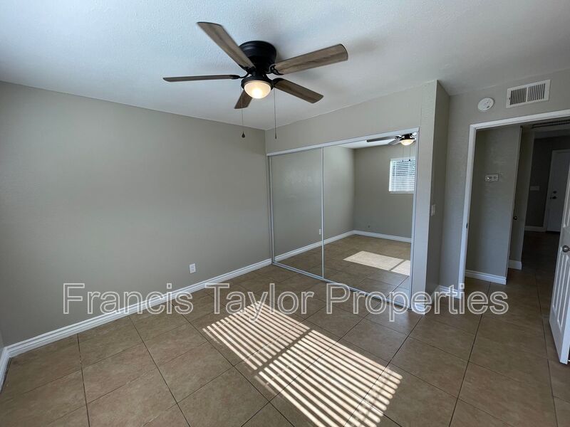 Refreshed 2 Bedroom in Oceanside! property image
