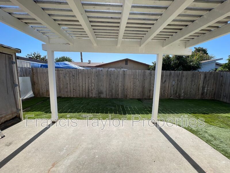 Refreshed 2 Bedroom in Oceanside! property image