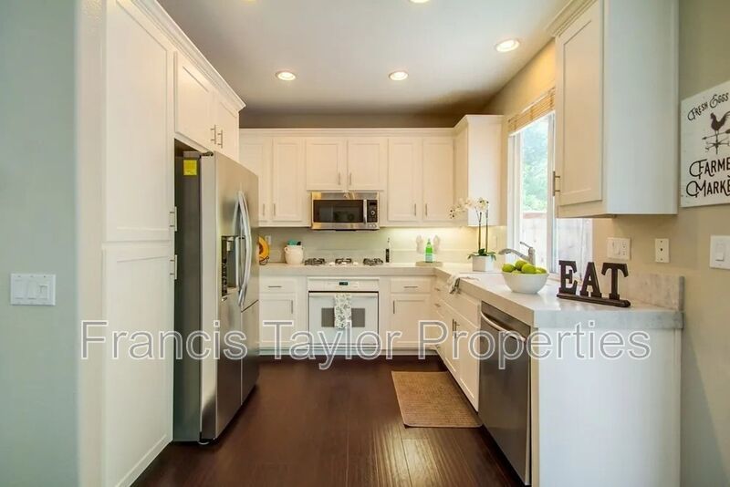 Updated 3 Bedroom in Gated Community! property image