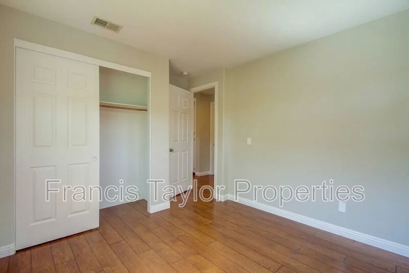 Updated 3 Bedroom in Gated Community! property image