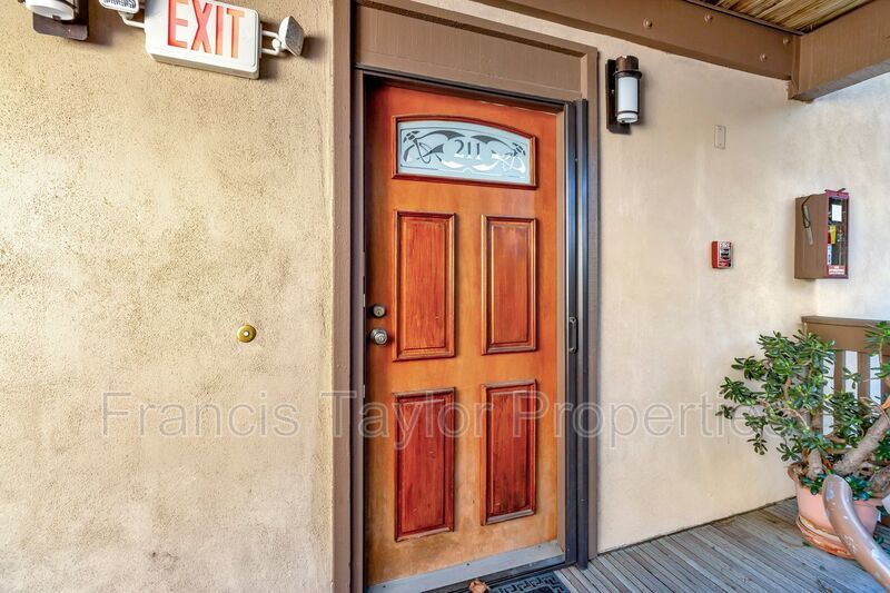 2 Bedroom Unit in La Jolla property image